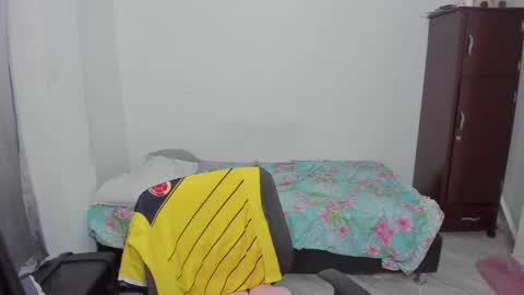 Lian online show from May 17, 12:41 am