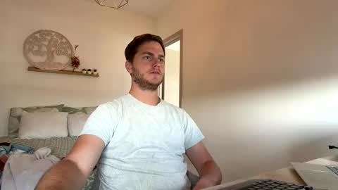 syl092 online show from May 18, 11:27 am