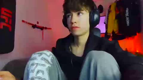 TONER online show from November 30, 2:02 am