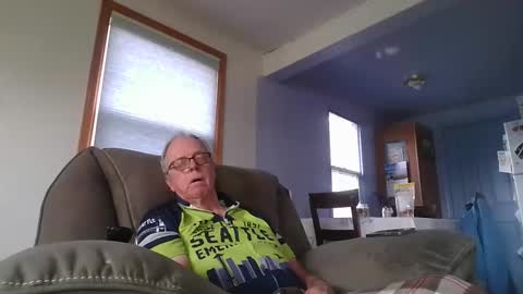 tacrunner66_ online show from April 18, 12:01 am