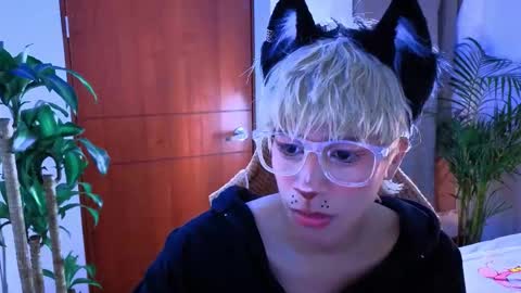 taichi online show from October 29, 10:51 am