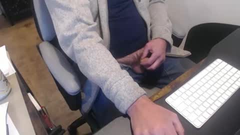 tallguy4unow online show from February 2, 5:10 pm