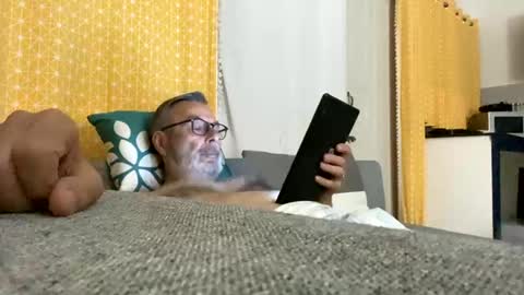 Dominique online show from March 3, 4:51 pm