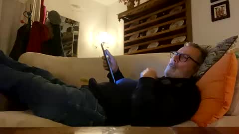 Dominique online show from February 5, 9:07 pm