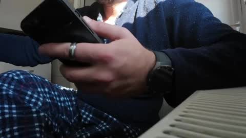 Snapshot of tarkan198 chatting on February 19, 8:01 am tarkan198 online show from February 19, 8:01 am