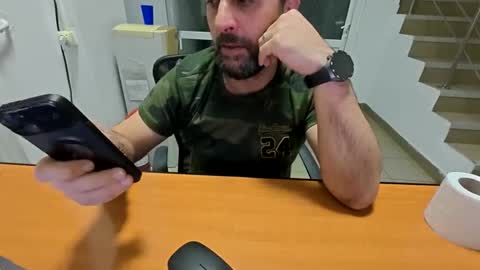 Snapshot of tarkan198 chatting on February 22, 5:09 pm tarkan198 online show from February 22, 5:09 pm