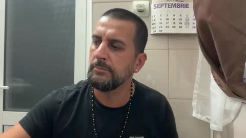 Snapshot of tarkan198 chatting on September 25, 4:06 pm tarkan198 online show from September 25, 4:06 pm