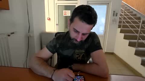 Snapshot of tarkan198 chatting on February 22, 7:01 am tarkan198 online show from February 22, 7:01 am