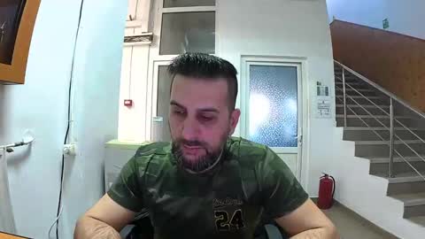 Snapshot of tarkan198 chatting on March 8, 6:09 am tarkan198 online show from March 8, 6:09 am