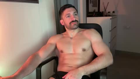 tarquit8 online show from March 5, 10:17 pm