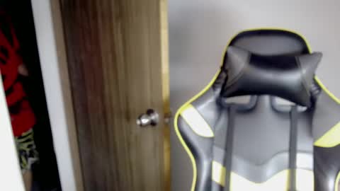 T A T A N online show from November 6, 10:02 pm