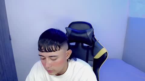 T A T A N online show from November 5, 10:01 pm