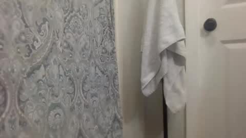 Snapshot of tattoo3333 chatting on February 15, 11:27 pm tattoo3333 online show from February 15, 11:27 pm