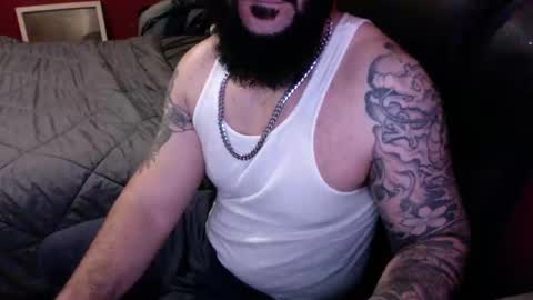 tattooedandbearded22 online show from October 19, 5:34 am