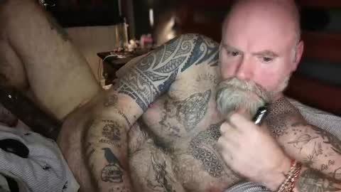 Tattooeddilf 01 online show from November 3, 12:59 am