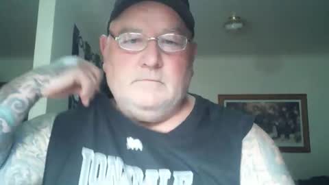 tattzsexy online show from December 19, 7:16 am