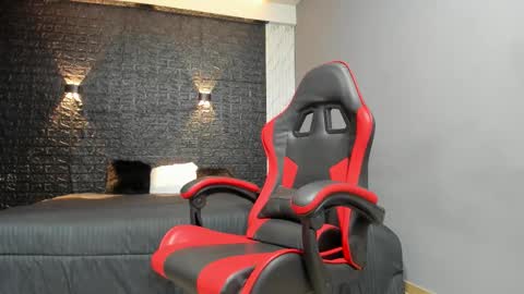  T A U R U S  online show from October 11, 11:47 am