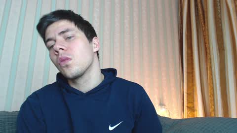 Snapshot of tayler_durden_1 chatting on December 17, 4:23 am ... online show from December 17, 4:23 am