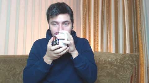 Snapshot of tayler_durden_1 chatting on December 10, 4:34 am ... online show from December 10, 4:34 am