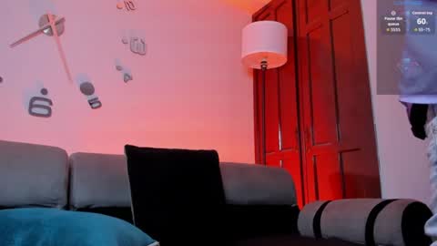 tayler_milers online show from July 4, 4:04 am