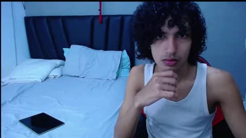 Tayron online show from November 2, 6:12 pm