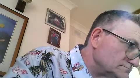 Theodore online show from December 15, 6:40 am