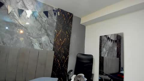 Tedy online show from April 18, 7:07 pm