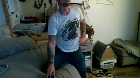 Axle online show from February 9, 1:25 pm