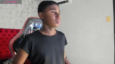 teylor_lovee online show from January 16, 8:33 pm