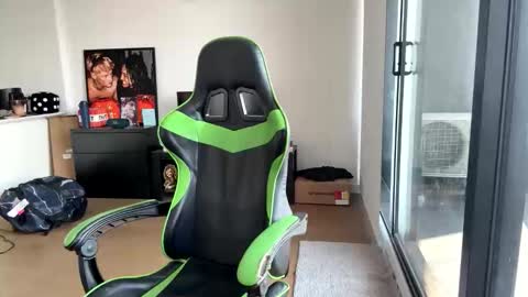 liammlust online show from January 11, 11:41 pm