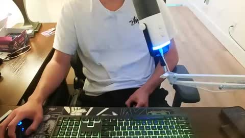 thatoneasianboy online show from June 12, 5:55 pm