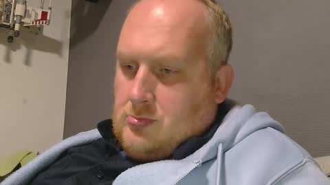 the007146368 online show from December 15, 7:33 pm