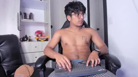 Danny online show from November 9, 1:09 am