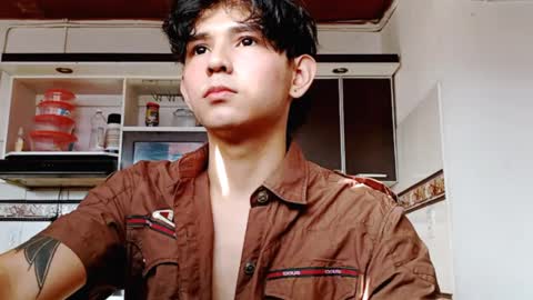 thebluesky_18 online show from October 7, 8:57 pm