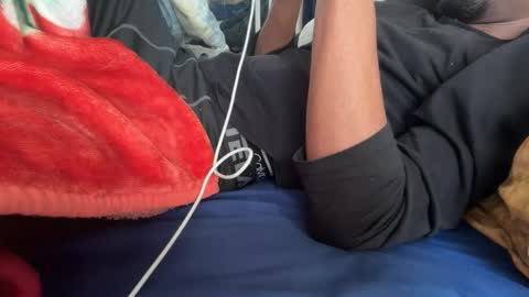 theeshooterr online show from January 12, 3:05 pm