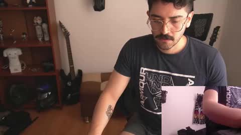 Wolf Independent model online show from November 19, 3:45 pm