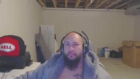 thehawaiian93 online show from February 4, 5:02 am