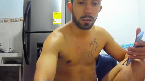 thehousedog online show from December 11, 5:22 am