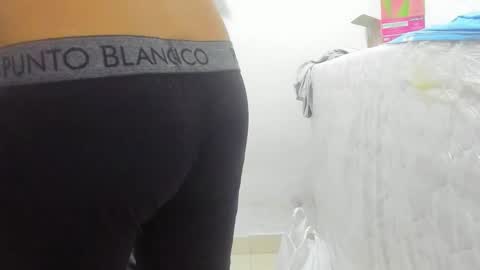 thehousedog online show from December 19, 12:23 pm