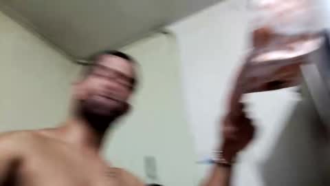 thehousedog online show from February 3, 4:57 am