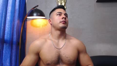 Snapshot of thekingerick chatting on March 8, 6:24 pm thekingerick online show from March 8, 6:24 pm
