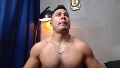 Snapshot of thekingerick chatting on March 9, 9:57 pm thekingerick online show from March 9, 9:57 pm