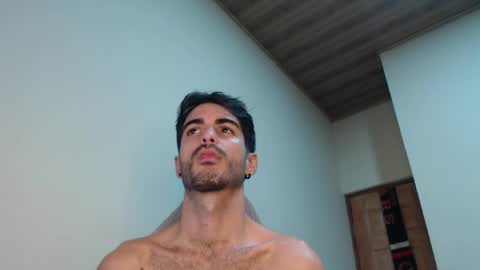 Santiago Enrique online show from May 24, 6:19 am