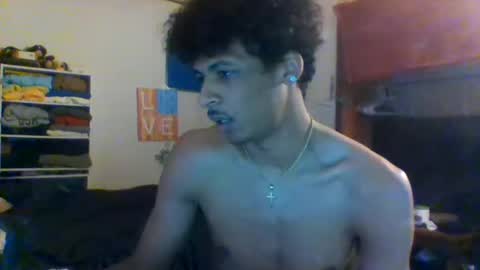 Snapshot of therealprimitive chatting on September 29, 6:37 pm therealprimitive online show from September 29, 6:37 pm