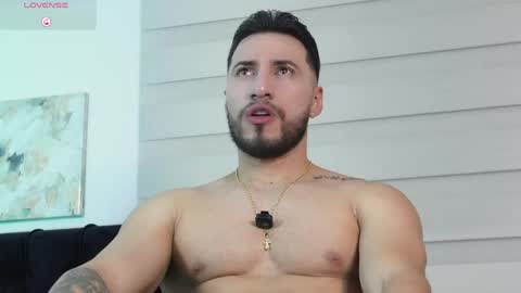 Thiago online show from April 12, 6:53 pm