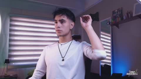 Thiago online show from December 11, 4:59 pm