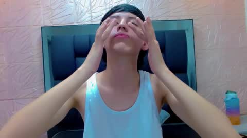 thiago_twink38 online show from December 4, 6:09 am