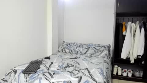 Thiago Wells online show from December 4, 10:41 pm