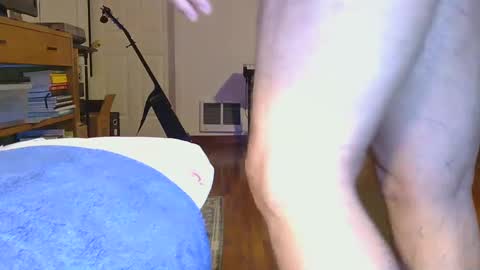 Snapshot of thick_as_a_brick_69 chatting on September 30, 4:07 am Roman online show from September 30, 4:07 am