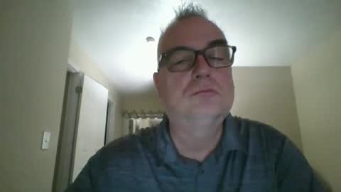 thickwhiteload online show from February 12, 4:13 pm